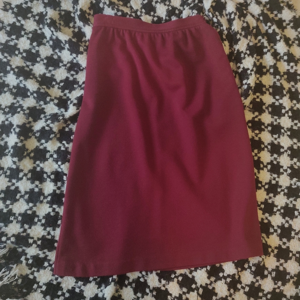 Perfect winter skirt red wine color